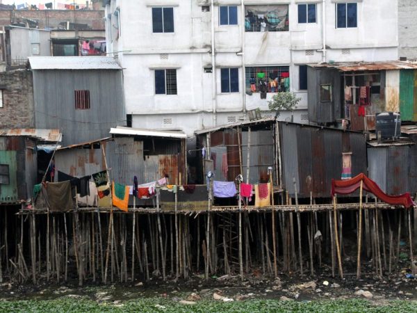 view-clothes-drying-old-building-mumbai
